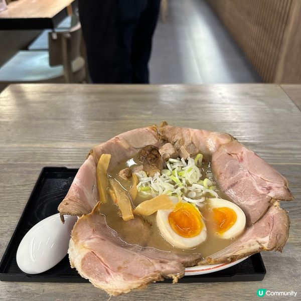 肉食控不能錯過！3倍叉燒鋪滿碗邊