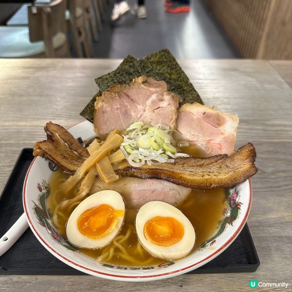 肉食控不能錯過！3倍叉燒鋪滿碗邊