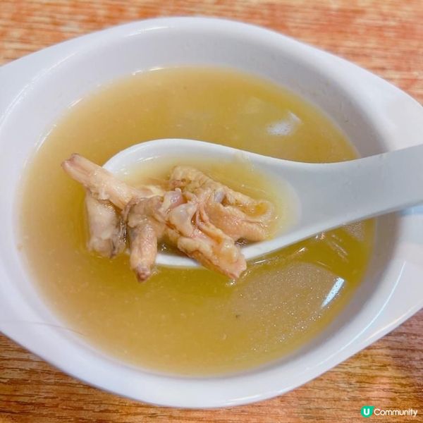 豉汁白鱔煲仔飯，啲飯吸盡豉汁同白鱔嘅香味👅