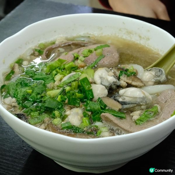 今日第一次食好運小食麵店，係大圍村的小店，揀咗招牌鮮蠔仔系列...