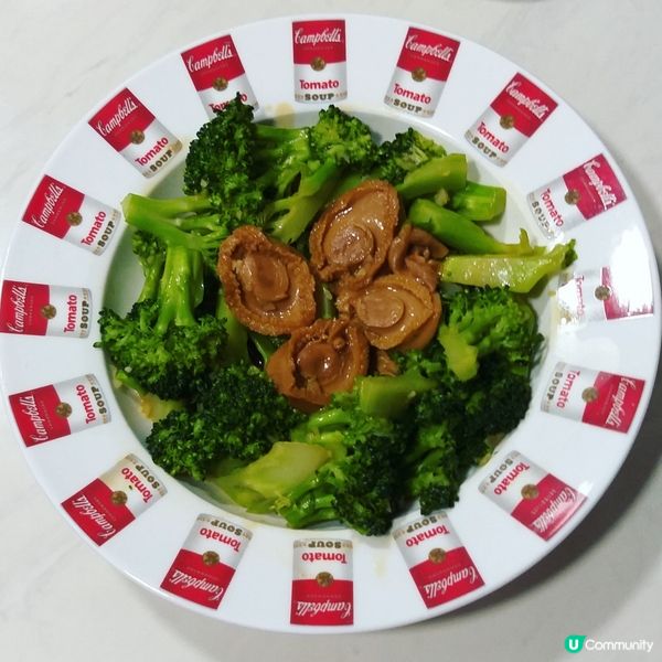 昨晚在家吃生日飯，有我喜愛的西蘭花鮑魚、炒雜菇，加料的海折，...