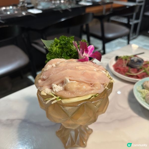 席前即炒鍋底！火焰沙白蟹鍋