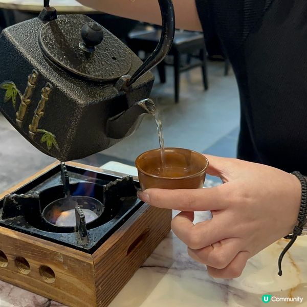 生猛活海鮮！食足150分鐘．任食海鮮火鍋