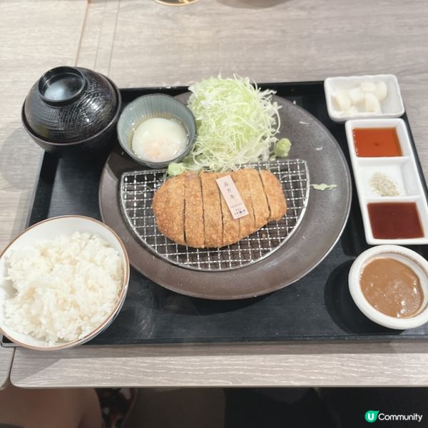 菲力牛肉質夠腍，夠 juice，温泉蛋撈飯，好好味，值得一試。