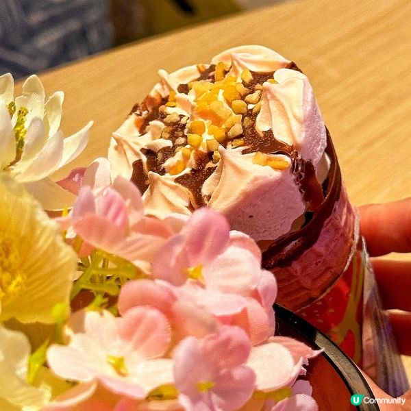 😍 士多啤梨脆筒! 重磅回歸啦