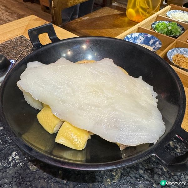 湯底甜 份量多  職員態度好