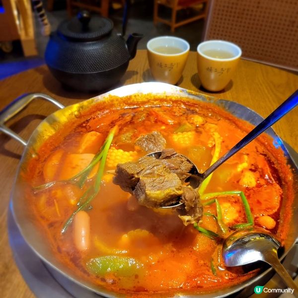 圍爐取暖！四川過江龍火鍋店🔥