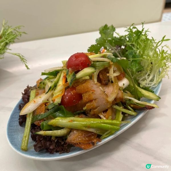 象屋 
屯門愛定商場地下A區124-125