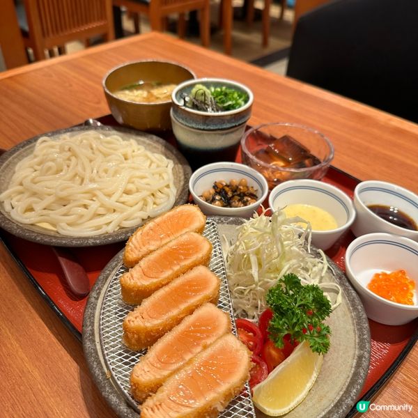 全新期間限定．吉列三文魚定食