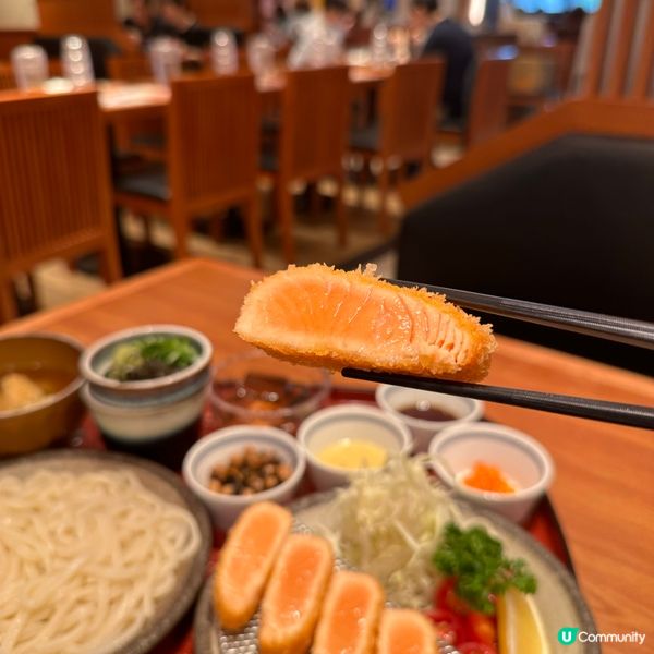 全新期間限定．吉列三文魚定食