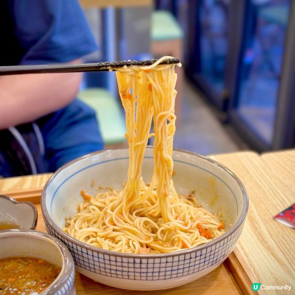 🔥 人氣必食蟹黃金撈麵 🦀