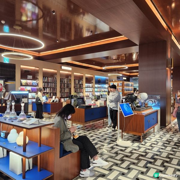 首爾最大規模綜合百貨~THE HYUNDAI SEOUL ✨