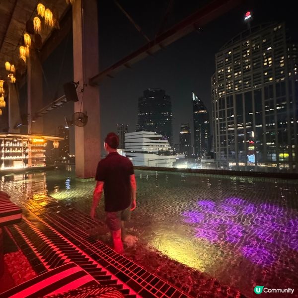 曼谷新商場嘅空中Pool side Bar🏝️