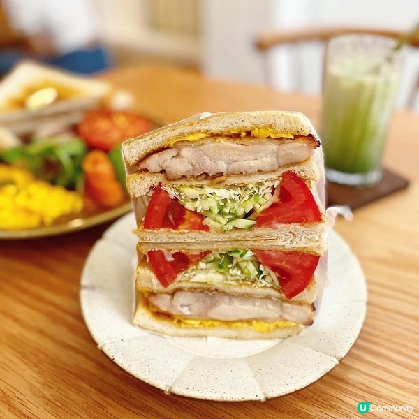 鬧市中的台灣Cafe😍必食爆餡豐富吐司🍞可愛咖啡拉花