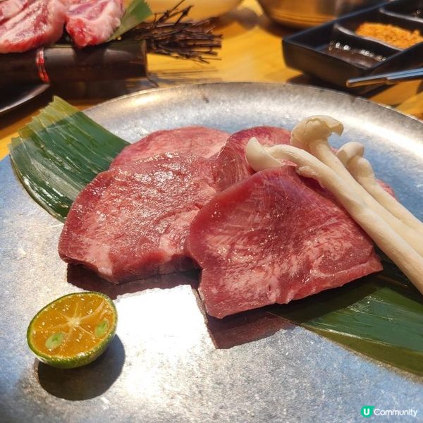 初嚐烤活鰻