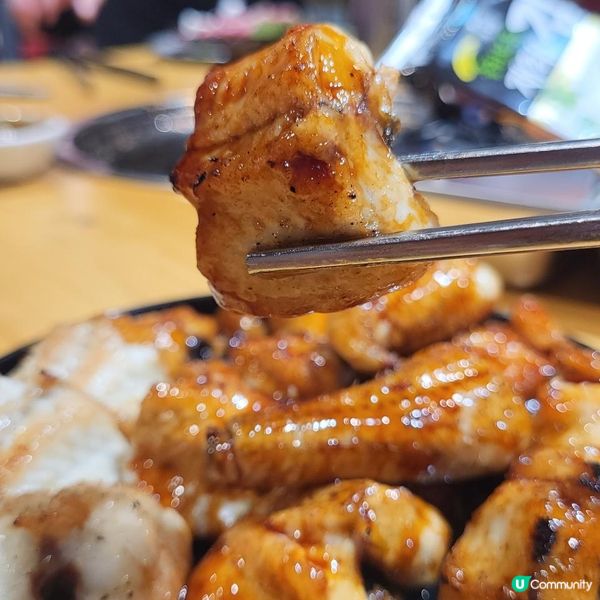 初嚐烤活鰻