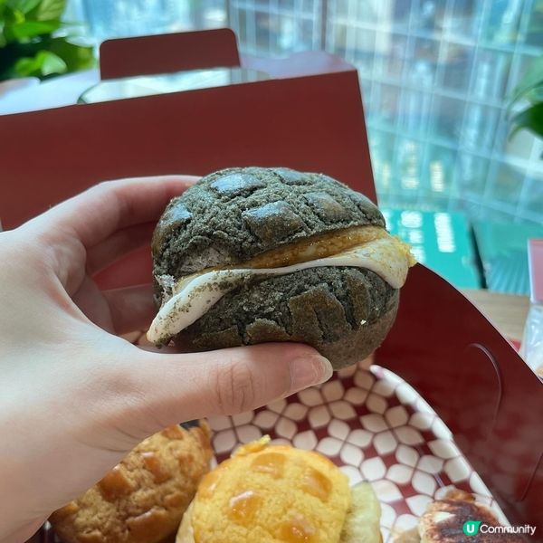 100% MADE IN HONG KONG 創新麵包👍