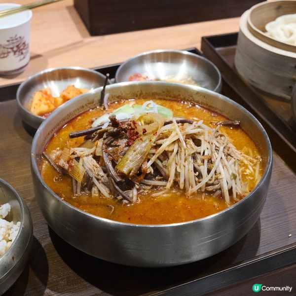 韓國人手工刀削麵