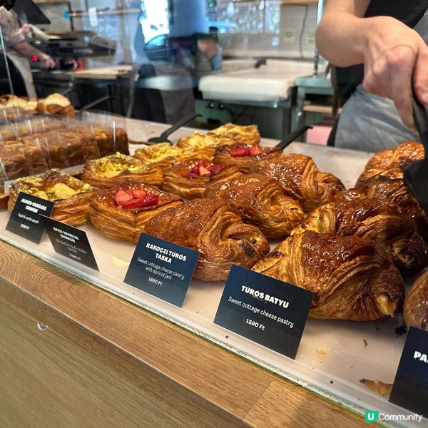 大推‼️布達佩斯最好吃的開心果牛角包