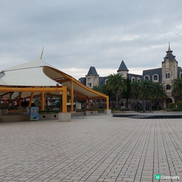 義大世界購物廣場