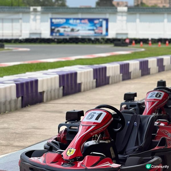 270cc．四衝程卡丁車．時速可達75 km/h