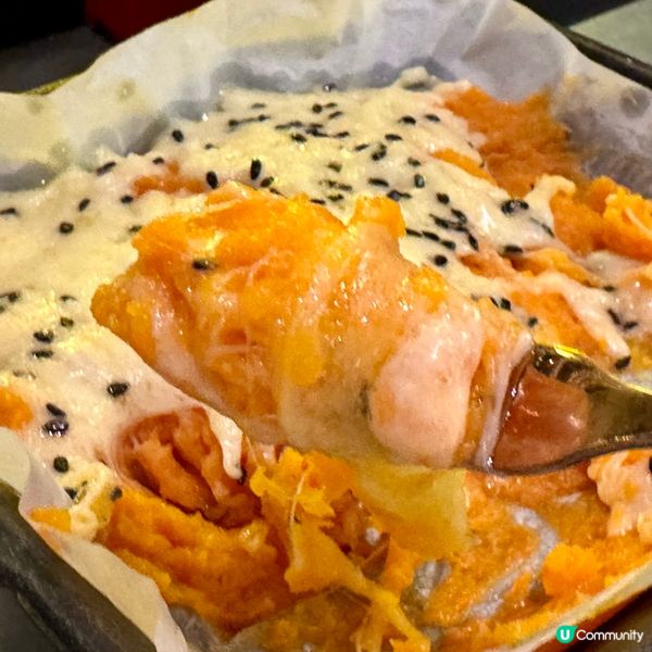 在深圳萬象食家商場,見到評分好高的——｢老船長肉蟹煲｣｡走入...