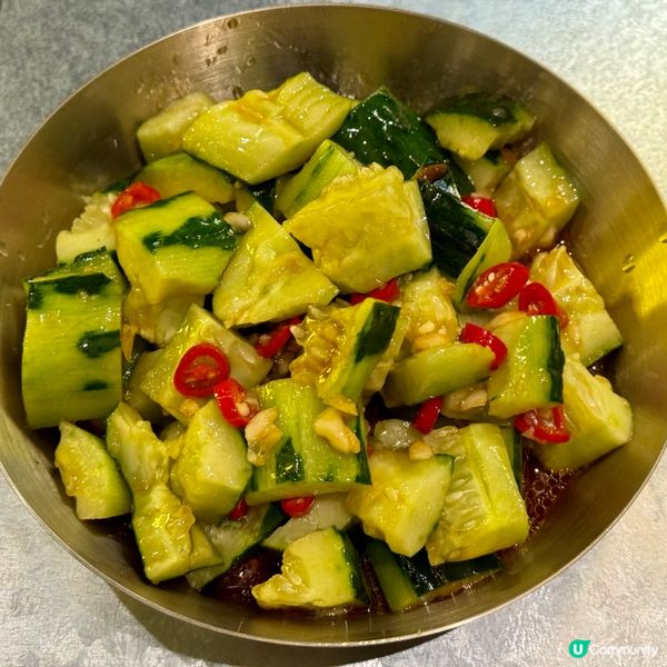 在深圳萬象食家商場,見到評分好高的——｢老船長肉蟹煲｣｡走入...