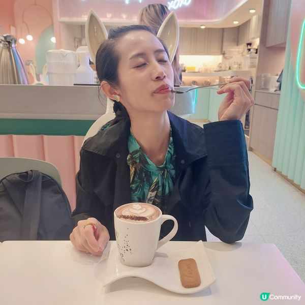 Dazzling Cafe (The ONE)