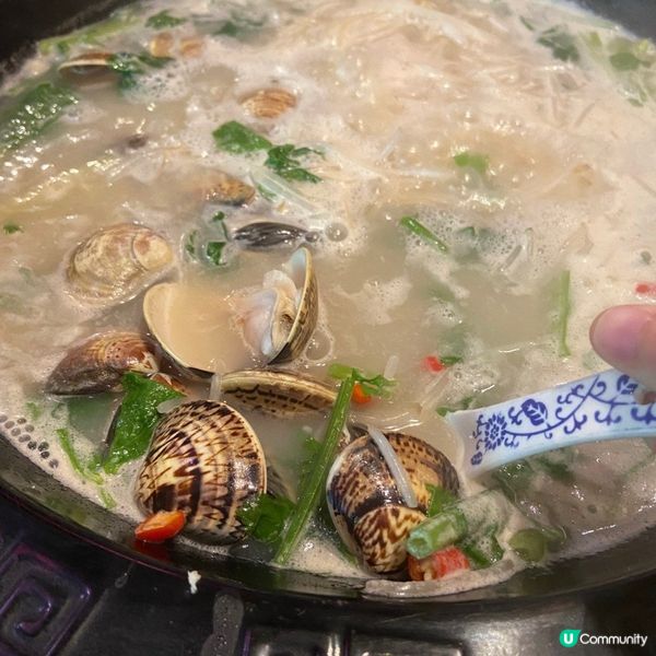 特色九宮格卜卜蜆火鍋🍲