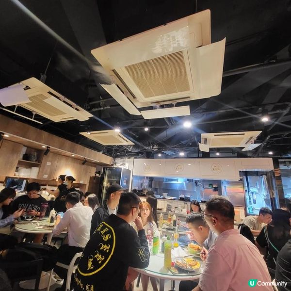 旺角肉餅配蘭王蛋飯