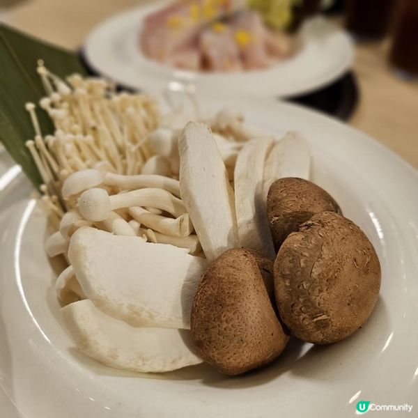 高質火鍋湯底及新鮮配料