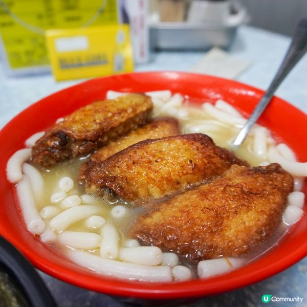 一場黎到長洲終於可以試下陳通記,佢哋招牌係沙爹牛肉米通,湯底...