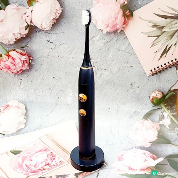 集功效和顏值於一身的電動聲波牙刷~ Brusheva