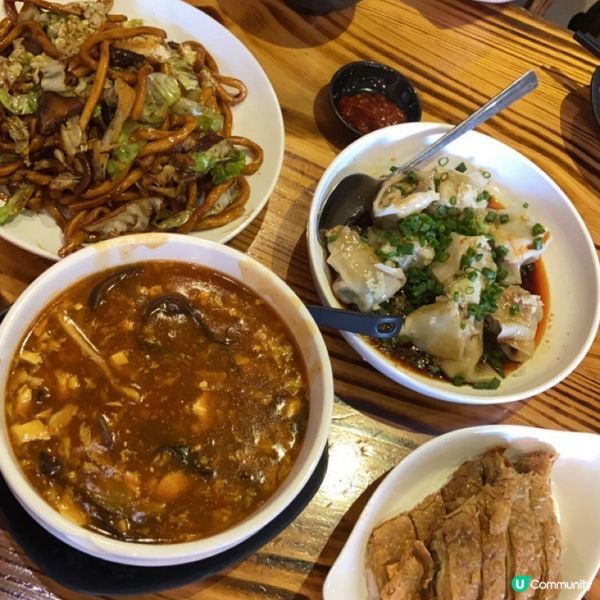 大角咀上海老家，正宗上海味！酸辣湯超大碗