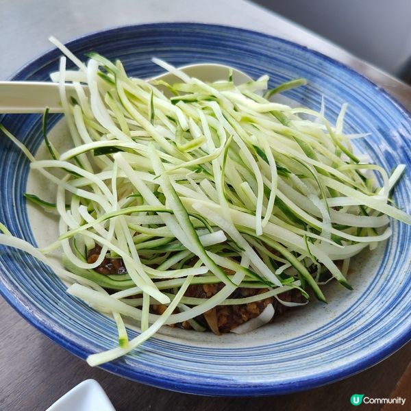 🏘️家傳滬曉屬於景樂集團，大埔店午市套餐，粉麵年糕餐將$65...