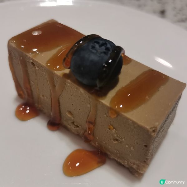 晚餐同老公來到尖沙咀金馬倫道的一間新式素菜店，享用一餐健康美...