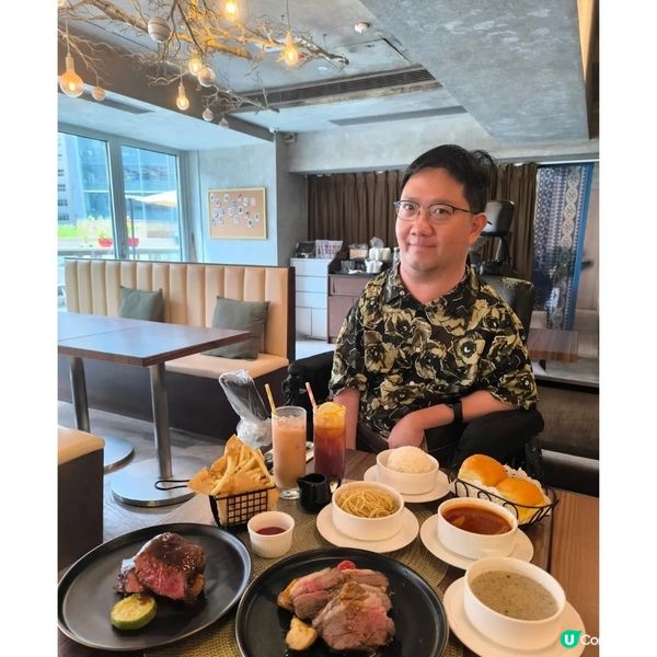 觀塘一間樓上酒吧兼西餐廳