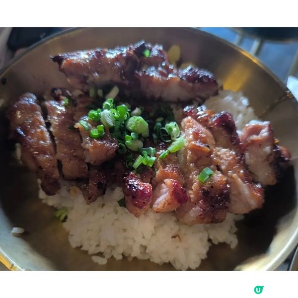 元朗一間酒吧串燒店必食即燒乳豬