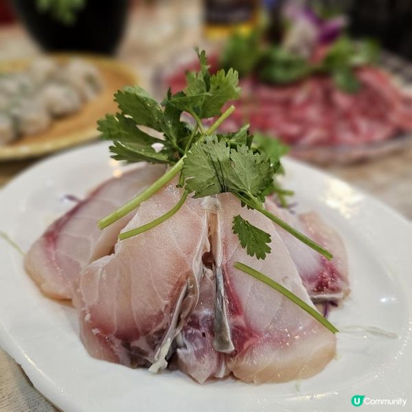 平嘆火鍋 不收加一茶芥及醬油