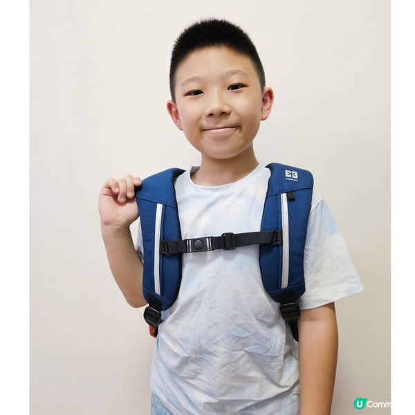 輕過一支礦泉水嘅🎒書包