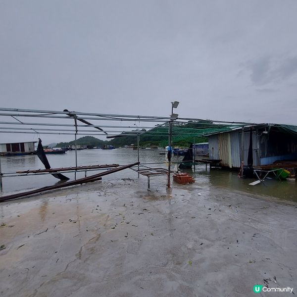 流浮山海鮮街，食完仲可以睇海景 🌊🦐