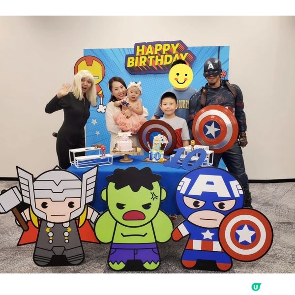 Partyroom and playhouse 