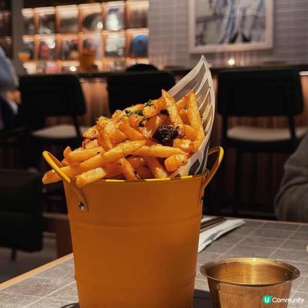 在銅鑼灣百德新街