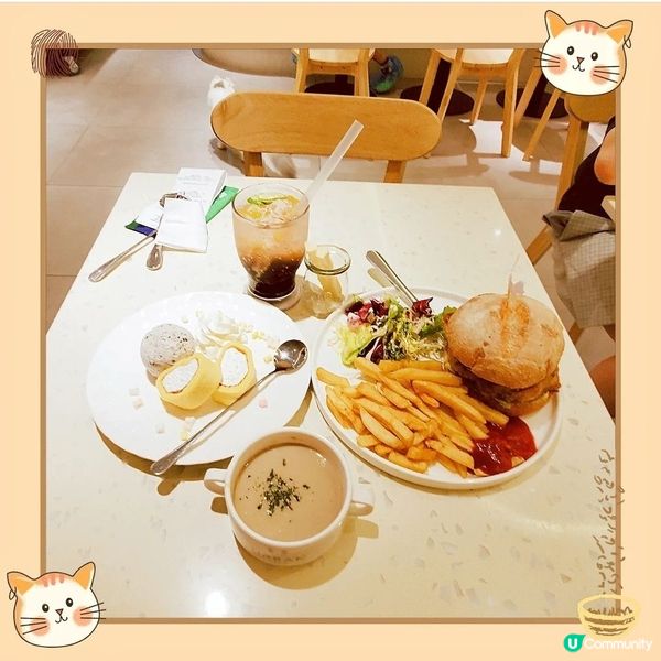 人氣貓Cafe 🐱☕️
URBAN. Cafe荔枝角700