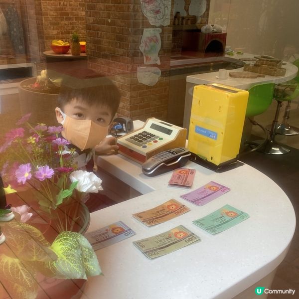 Adrian放暑假媽媽都會安排佢上下summer camp,...