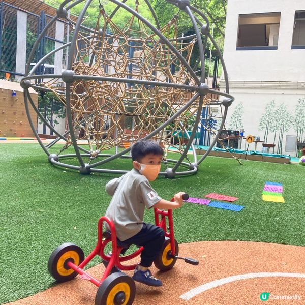 Adrian放暑假媽媽都會安排佢上下summer camp,...