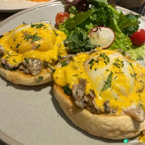 温泉蛋黑松露蘑菇三文鱼·餡料豐富口感十足🤩