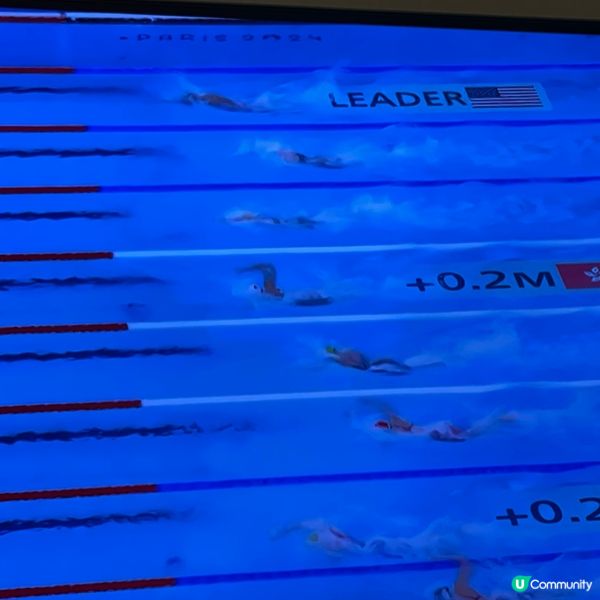 見証港隊又攞牌零食