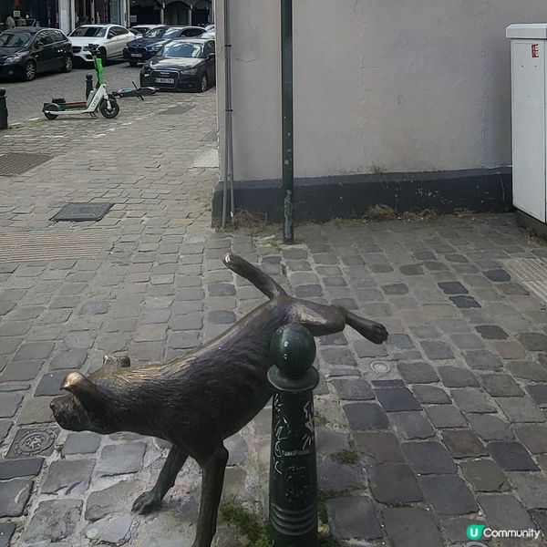 尿尿小狗 Zinneke Pis 