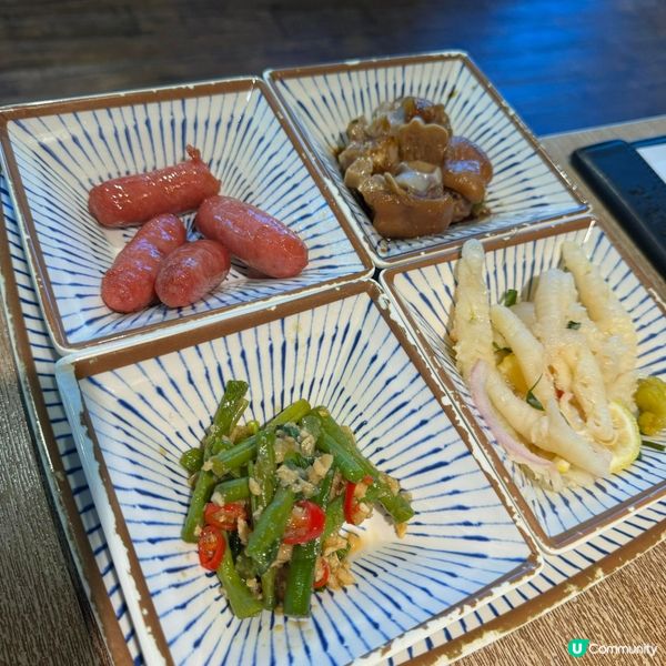 淥鼎記養生火鍋夠晒大滿足,先黎一個前菜小食再有酸菜魚同埋刺身...